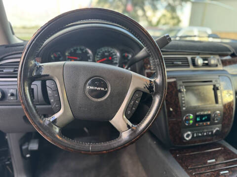 2011 GMC Yukon Denali