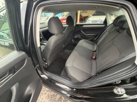 2012 Volkswagen Passat S PZEV