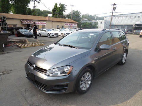 2016 Volkswagen Golf SportWagen for sale at Saw Mill Auto in Yonkers NY
