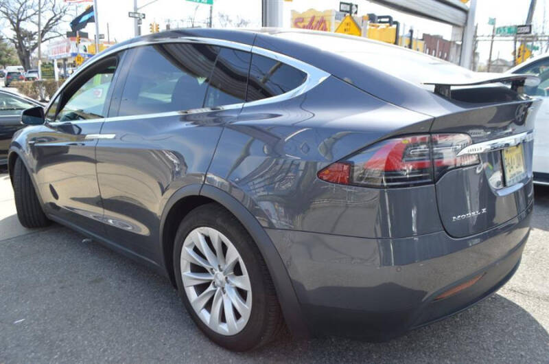 2017 Tesla Model X 90D