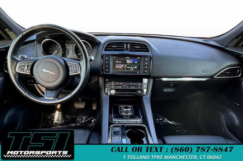 2018 Jaguar F-PACE 25t Premium