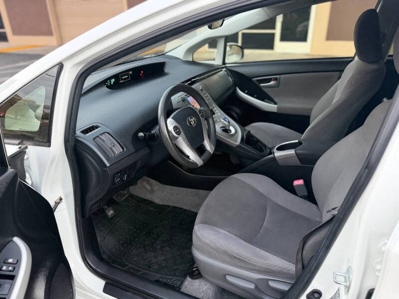 2013 Toyota Prius Two