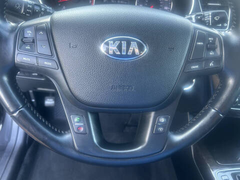 2016 Kia Cadenza Premium