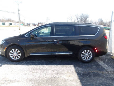 2017 Chrysler Pacifica Touring Plus
