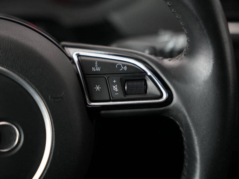 2016 Audi Q3 2.0T quattro Premium Plus