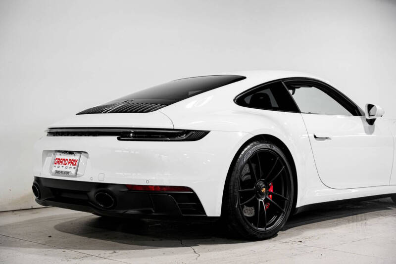 2022 Porsche 911 Carrera GTS