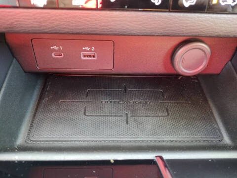 2023 Mitsubishi Outlander PHEV ES