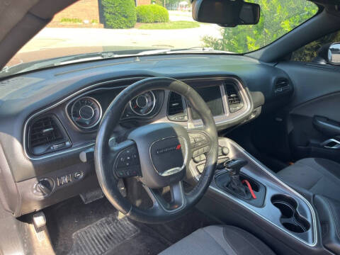 2015 Dodge Challenger SXT