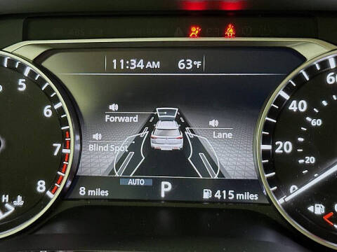 2025 Nissan Pathfinder SV