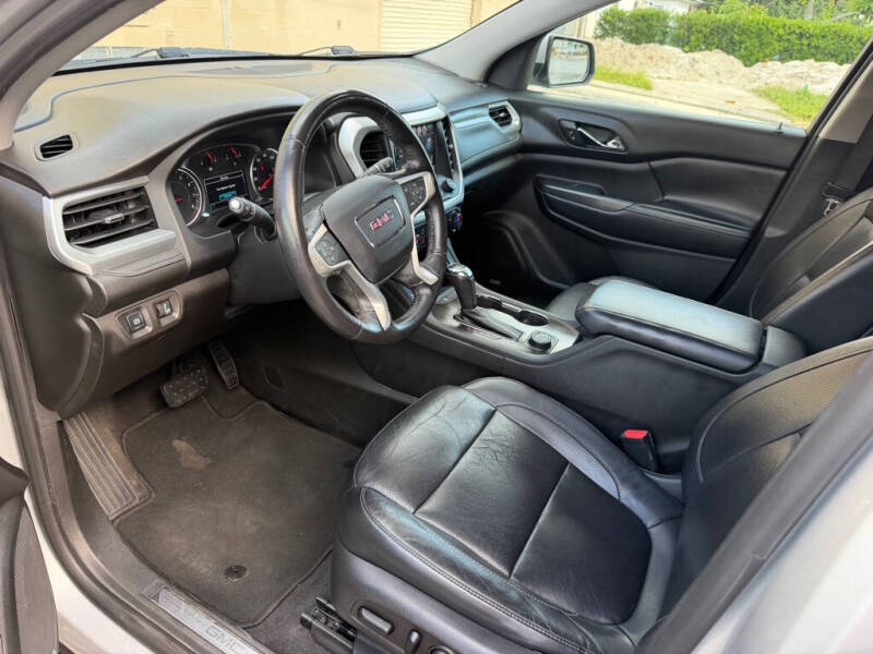 2017 GMC Acadia SLT-1