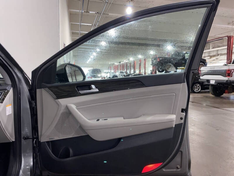 2017 Hyundai Sonata Hybrid