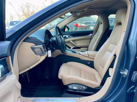 2015 Porsche Panamera