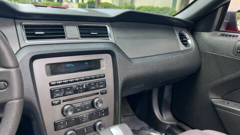 2012 Ford Mustang V6