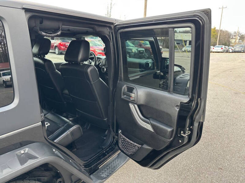 2012 Jeep Wrangler Unlimited Sahara
