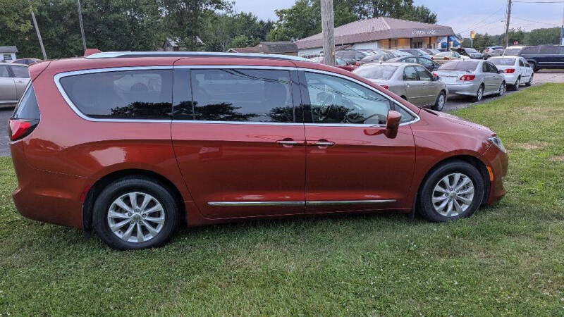 2018 Chrysler Pacifica Touring L