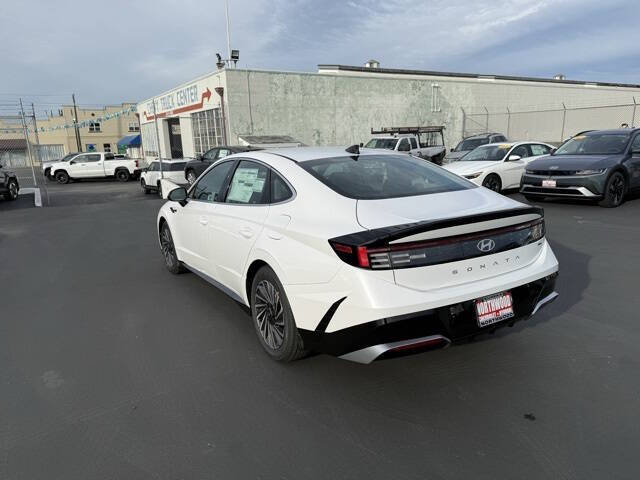 2025 Hyundai Sonata Hybrid SEL