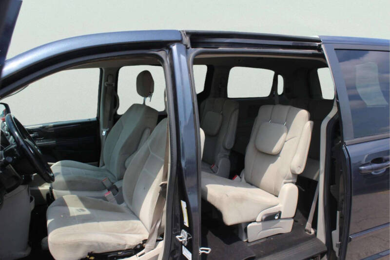 2013 Dodge Grand Caravan American Value Package
