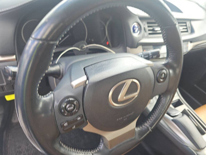 2014 Lexus CT 200h