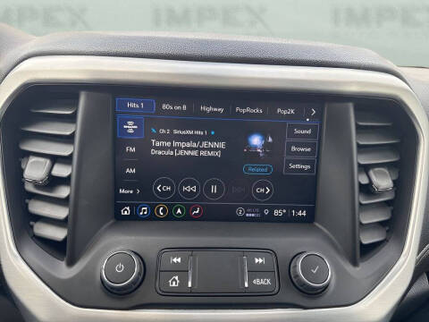 2023 GMC Acadia SLT