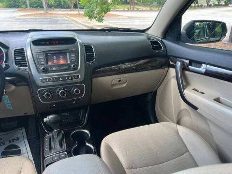 2015 Kia Sorento LX