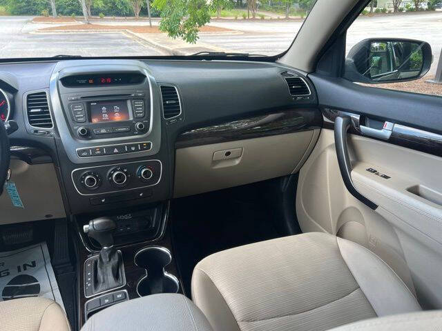 2015 Kia Sorento LX