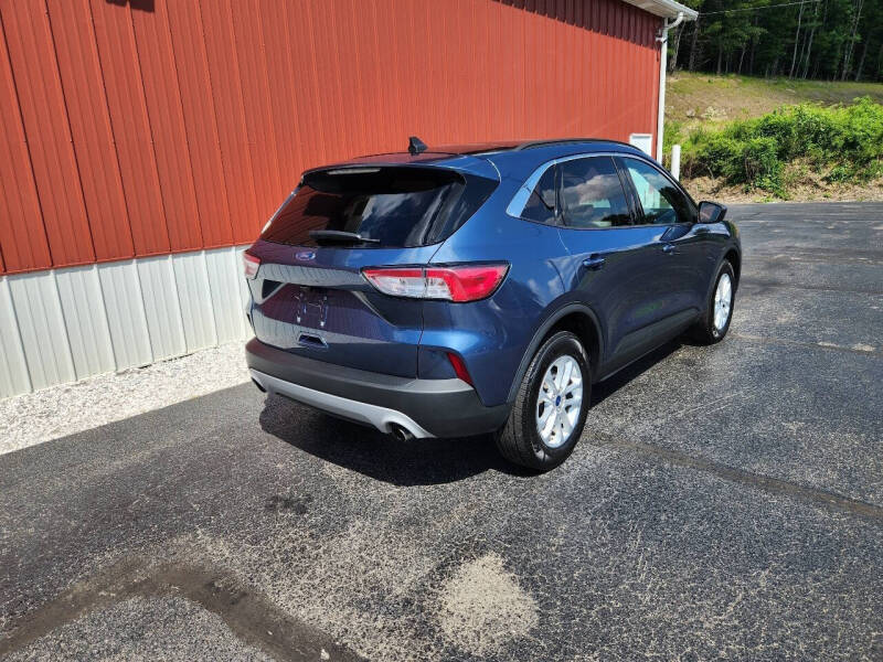 2020 Ford Escape SE