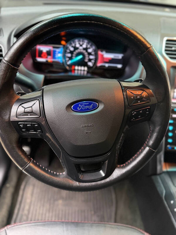 2016 Ford Explorer Sport
