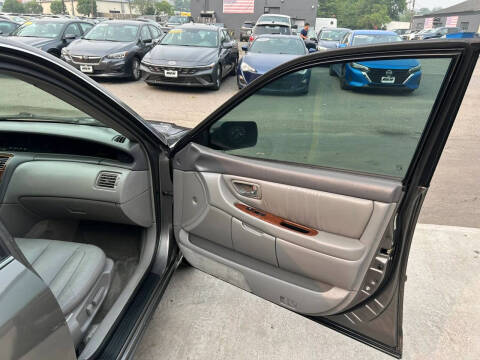 2004 Toyota Avalon