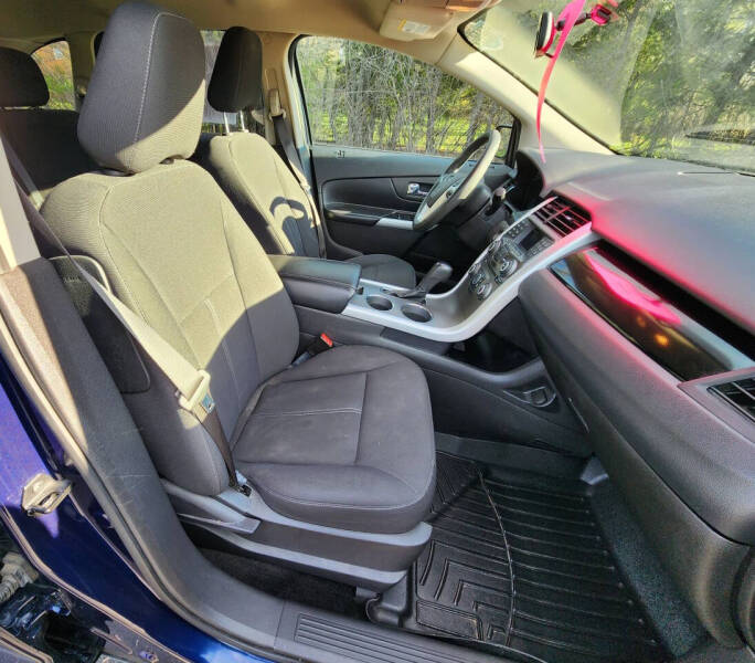 2011 Ford Edge SE