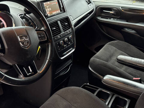 2018 Dodge Grand Caravan SE