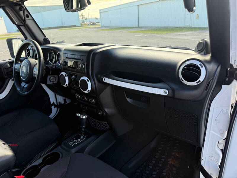 2013 Jeep Wrangler Unlimited Sport