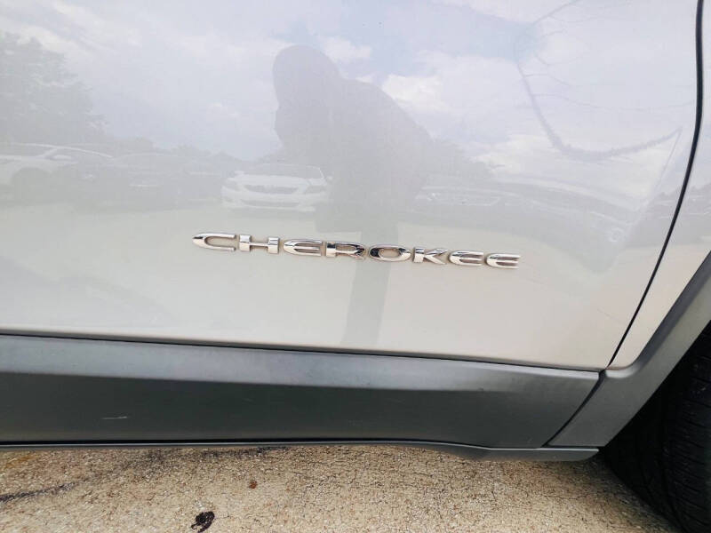 2019 Jeep Cherokee Latitude