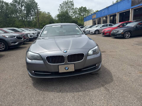 2011 BMW 5 Series 528i