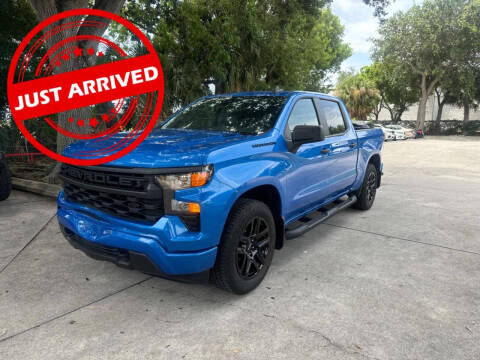 2025 Chevrolet Silverado 1500 Custom