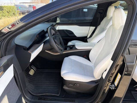 2023 Tesla Model X Standard Range