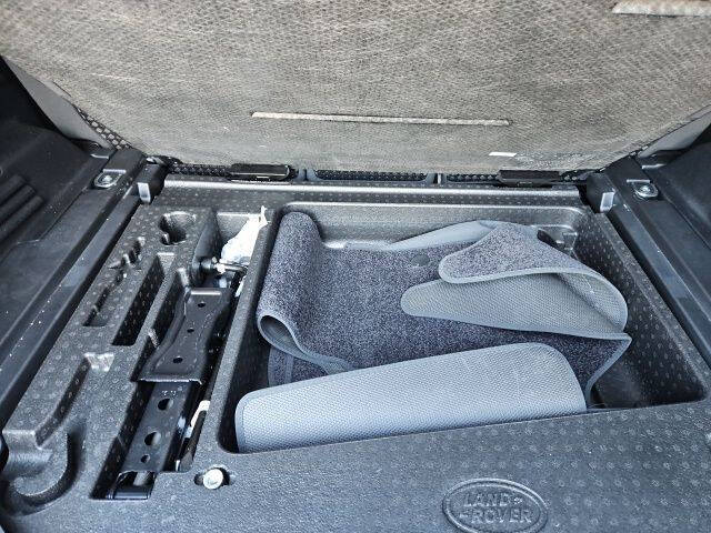 2023 Land Rover Defender 110 X-Dynamic SE