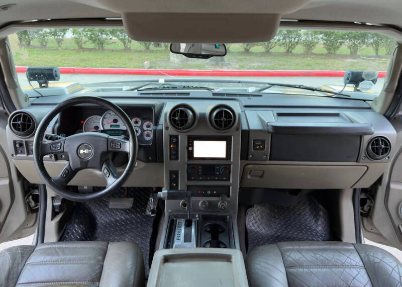 2004 HUMMER H2