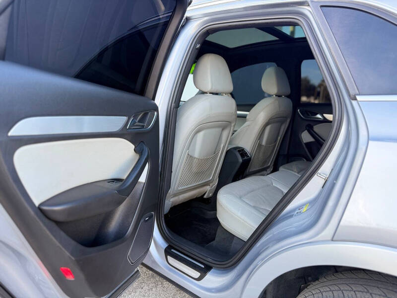 2015 Audi Q3 2.0T quattro Prestige