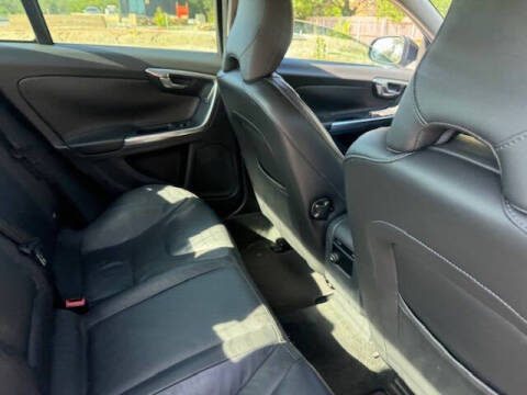 2013 Volvo S60 T5 Platinum