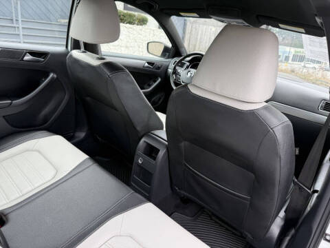 2016 Volkswagen Jetta 1.8T Sport