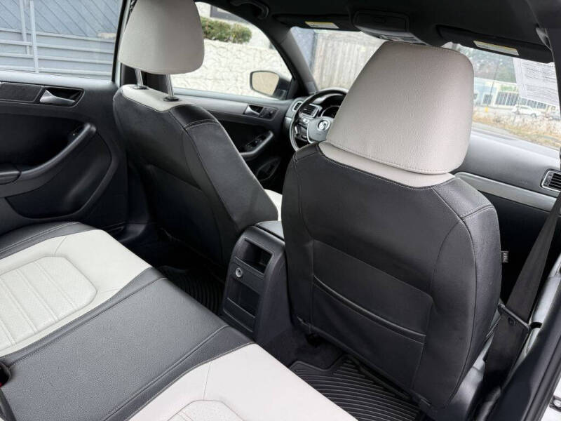 2016 Volkswagen Jetta 1.8T Sport