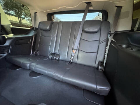 2018 Cadillac Escalade Luxury