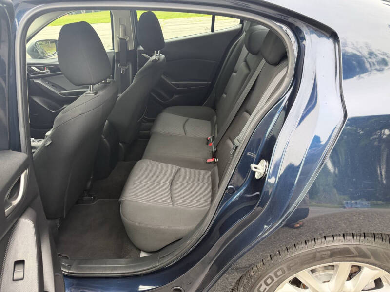 2015 Mazda MAZDA3 i Touring