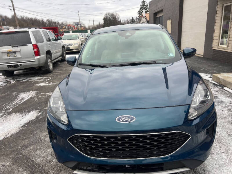 2020 Ford Escape SE