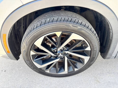 2022 Mitsubishi Outlander SEL
