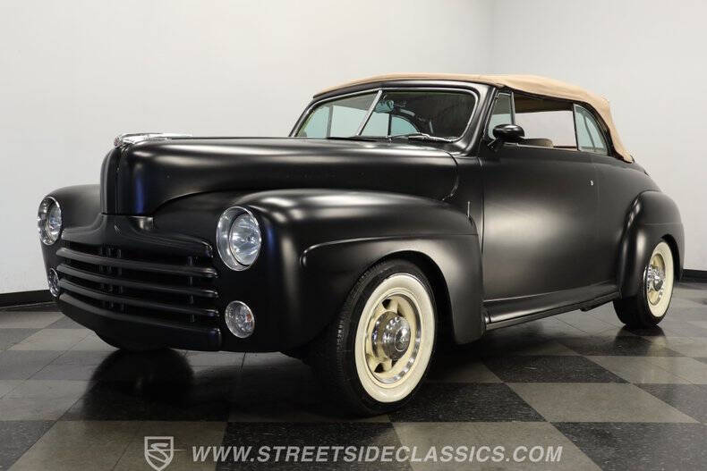 1946 Ford Deluxe