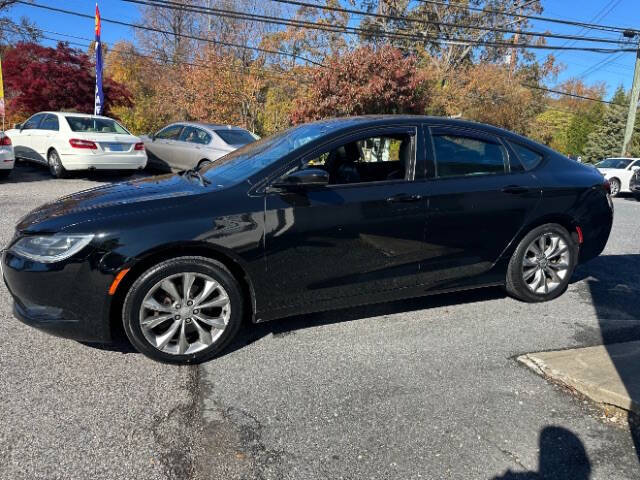 2015 Chrysler 200 S