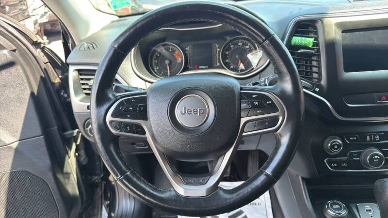 2019 Jeep Cherokee Latitude