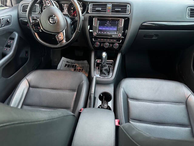 2017 Volkswagen Jetta 1.8T SEL