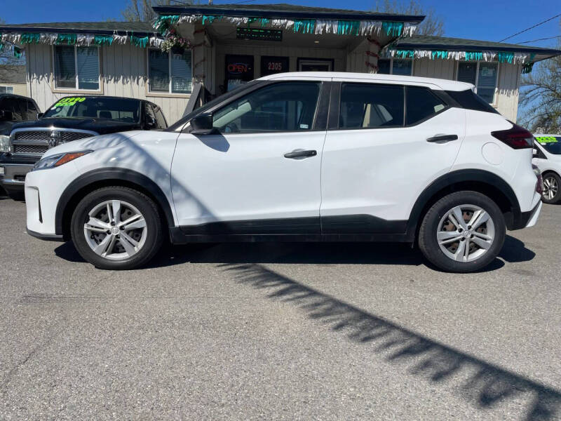 2021 Nissan Kicks S